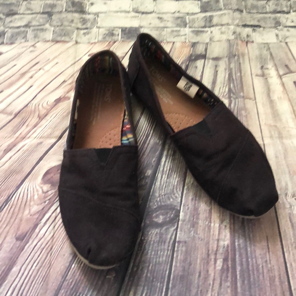 Toms